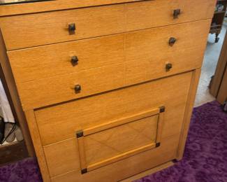 blonde bedroom set Full size, with clean mattress and boxspring