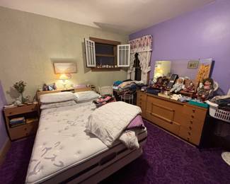 blonde bedroom set clean mattress and box