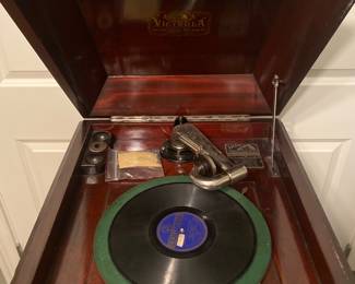 Victrola - Victor Talking Machine