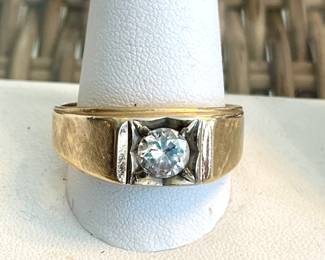 14K Gold and diamond ring