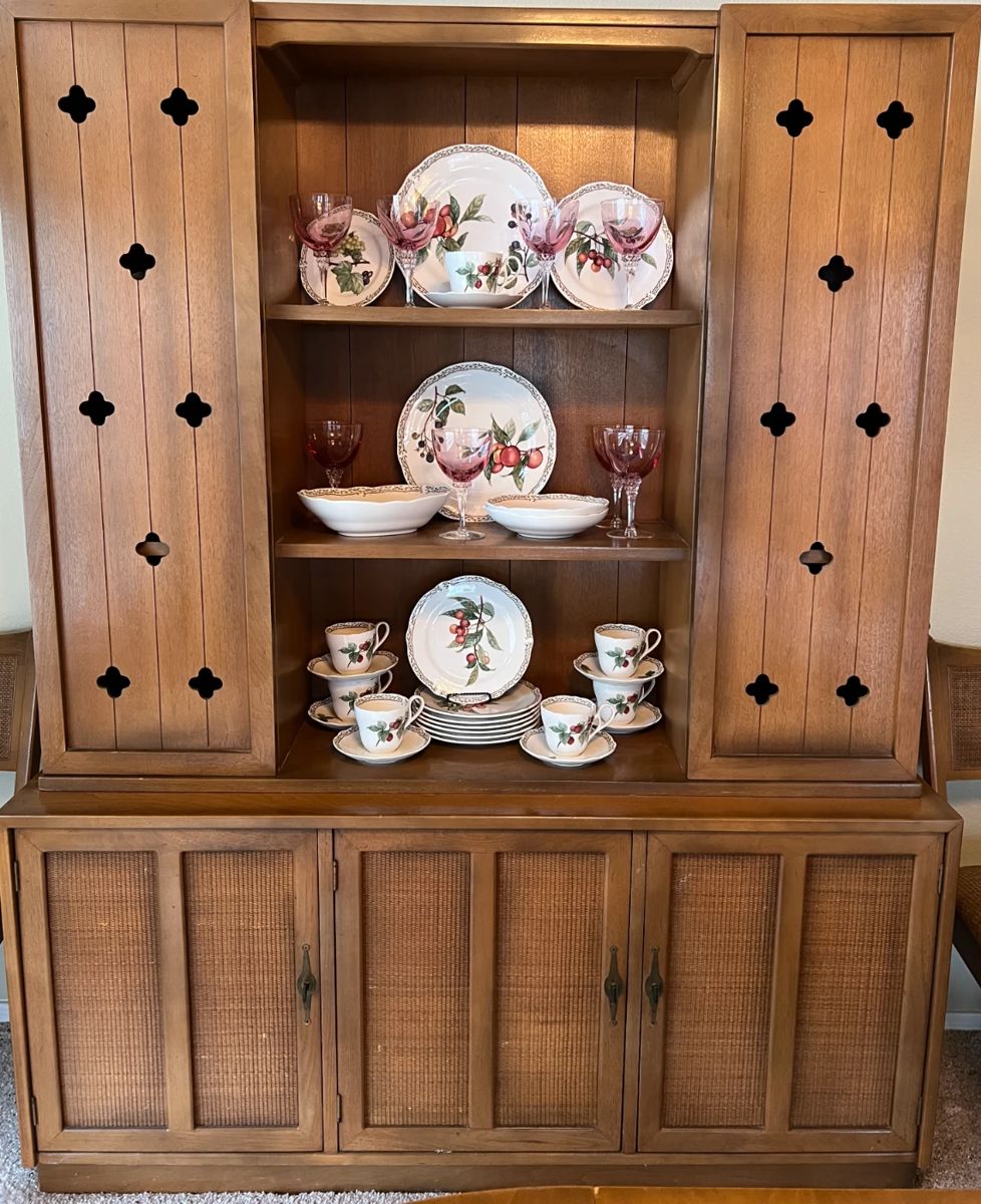 Vintage American of Martinsville Hutch, Noritake Royal Orchard Place Setting for 8.++ 
