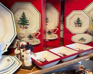 Nikko Christmastime Dinnerware Set 12-pc S/4 Dinnerplate, Cup & Saucer