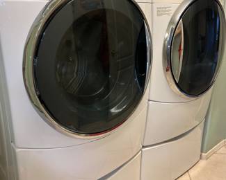 Washer and Dryer Front Loader with Pedestal