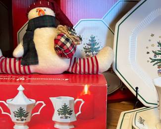 Nikko Christmastime Cream &. Sugar 