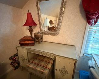 Pre-sale Item - Vanity $250