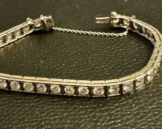 Fabulous diamond line bracelet