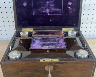 Rosewood Traveling Vanity Case