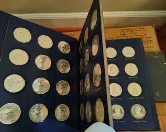 Huge set of proof silver coins "signers series" full set of Franklin mint silver proofs. 56 troy ounces total of silver