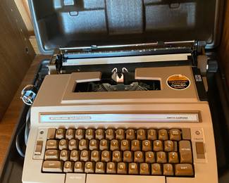 Vintage Smith Cornona Sterling Cartridge Typewriter