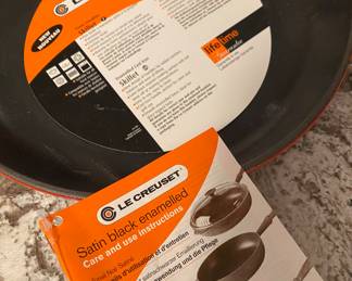 Le Creuset Enamel Skillet with BOX Never Used