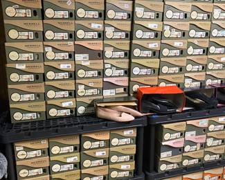 Sassies Shoe Salon!!