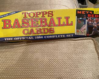 Topps Baseball Cards 1986 Complete Set NRFB