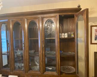 Vintage 1970's Thomasville Furniture Breakfront Beveled Glass, Lighted, Many Shelves to Display, Storage