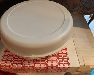 Vintage Tupperware Vegetable Server Brand New in Box!