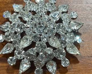 Oversized Rhinestone Multilayered Brooch