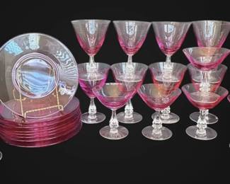 24 Pc Tiffin Franciscan Wisteria Pink Glass Dining Set