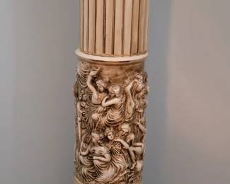 Pedestal only.  believe this comes apart in 6 pieces.  