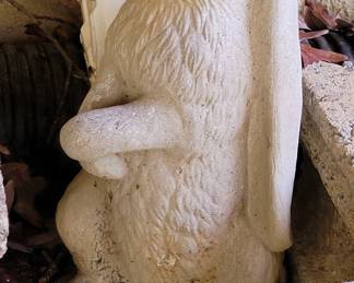 outdoor yard decor (rabbit)