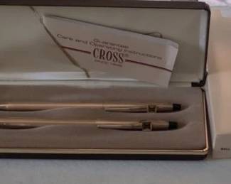 10k filled Cross Pen set