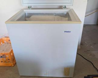 5 cubic foot freezer - works great!