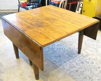 Drop Leaf Table