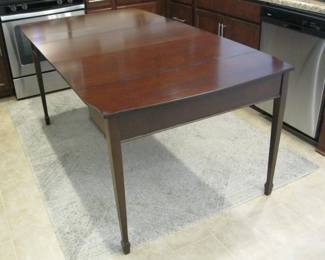 Expanding Buffet Table