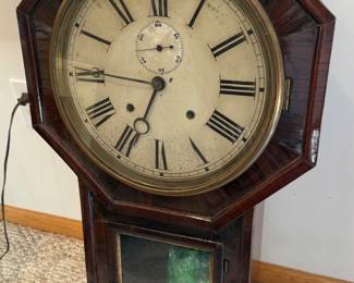 ANTIQUE CLOCK