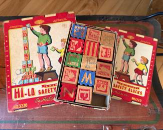 VINTAGE HI - LO AMERICAN SAFETY BLOCKS 