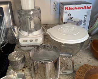 KITCHENAID FOOD PROCESSOR AND PASTA MAKER