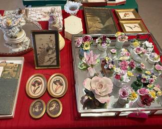 VINTAGE COLLECTIBLES 