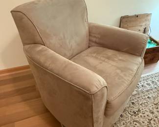 FLEXSTEEL CHAIR AND SOFA COMBO