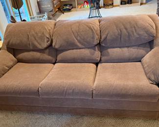 STEARNS AND FOSTER CONVERTIBLE SOFA