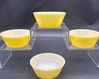 Vintage Yellow FireKing Bowls (4)