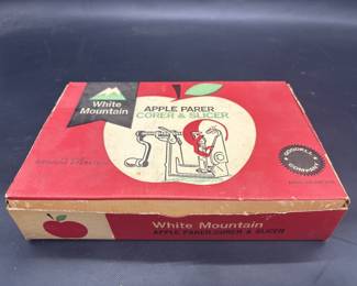 Vintage White Mountain Apple Parer, Corer