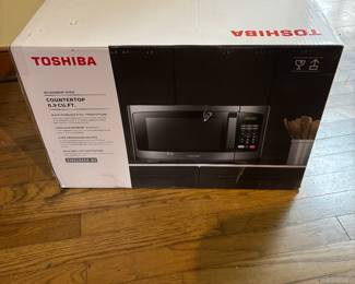 Brand new Toshiba Microwave