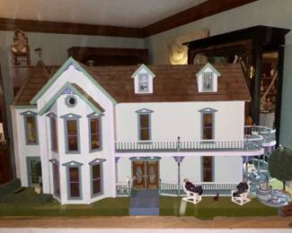 Amazing huge doll house