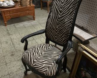 Pair occasion chairs 