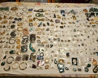 We have over 1000 pieces of jewelry at this sale. 
