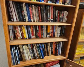 This estate has 1000s of books & magazines 