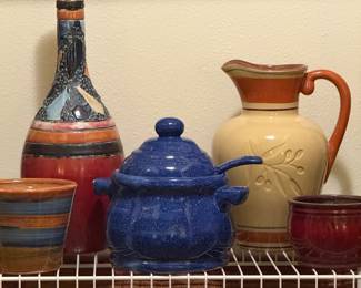 Pottery pieces 