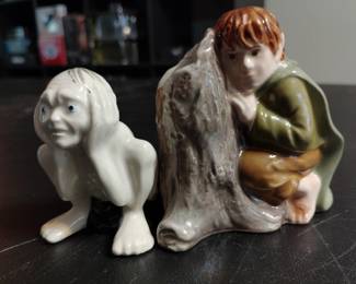 Lord of the Rings salt and pepper shaker set