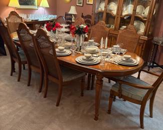 United Furniture Corporation Buffet & Lighted China Cabinet 