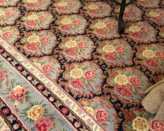 Aubusson Chinese Wool Hand-Knotted Oriental Floral Area Rug
