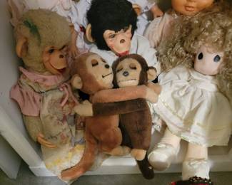 Vintage Dolls & Stuff Animals