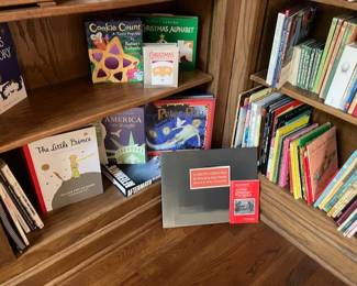 Wonderful library with many children's books, including Dylan Thomas  A Childs Christmas in Wales, Illustrated by Fritz Eichenberg, New Directions Book, 30/100 signed by illustrator, Buckram binding, 5 signed prints