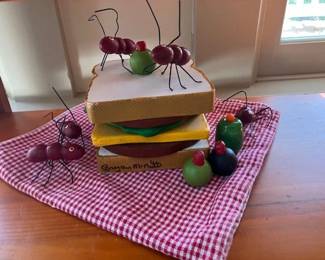 Another McNutt carving...picnic