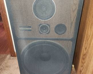 Qty 2 speakers