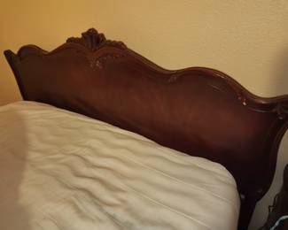 Vintage full/queen bed