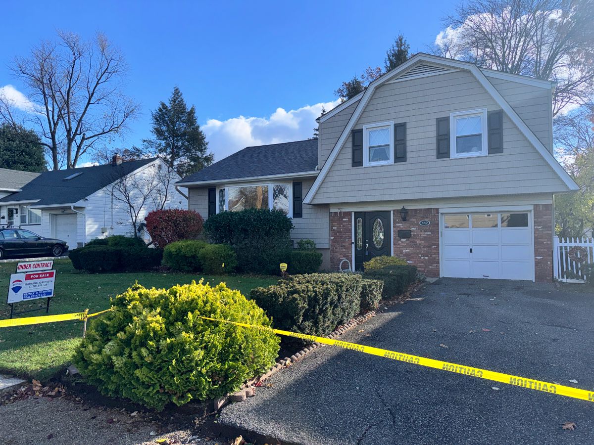As one of my friends said, "Our Lady of Difficult Parking is Back!!", Please park on Chestnut, do NOT park on the main road!