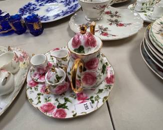 Miniature Tea set w/ Roses